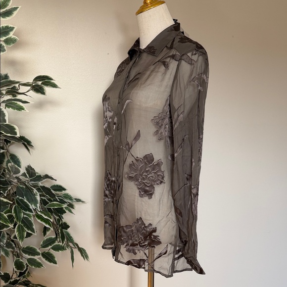 BCBGMaxAzria Elegant Sheer Gray Top - Picture 3 of 9